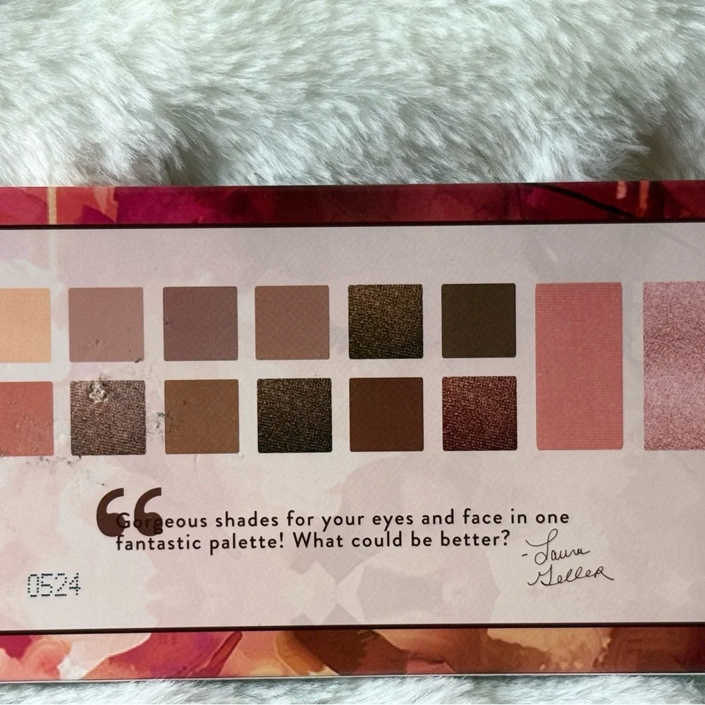 Laura Geller Blushing Beauty Makeup Set - Picture 3 of 3